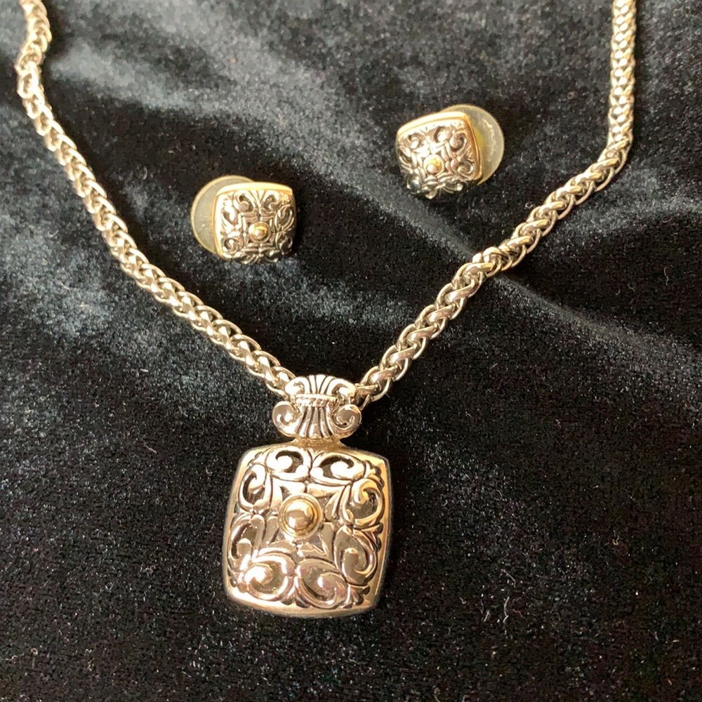 Silver cable link necklace with pendant and matching earrings
